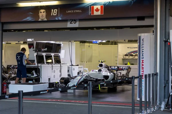 Bakú Azerbaiyán Junio 2017 Paseo Personas Pit Lane Fórmula Avenida — Foto de Stock