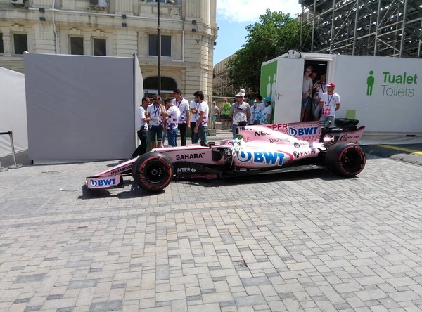 Baku Azerbejdżan Czerwca 2017 Spacer Ludzi Alei Pit Lane Formule — Zdjęcie stockowe