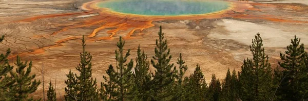 Μεγάλη Πρισματική Άνοιξη Στο Εθνικό Πάρκο Yellowstone Γουαϊόμινγκ — Φωτογραφία Αρχείου