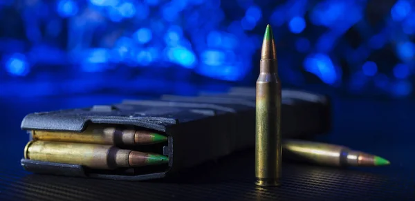 AR-15 munitie en polymeer magazine — Stockfoto