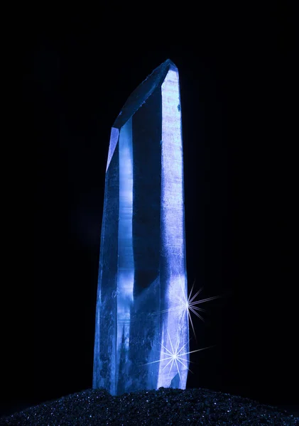 Quartz Crystal Black Background Blue Light — Stock Photo, Image