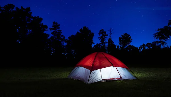 Tenda Nylon Carolina Norte Com Luzes Dentro Estrelas Acima — Fotografia de Stock