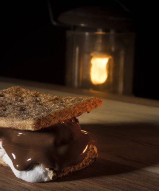 Smore ile çok fazla hatmi kamp fener ile