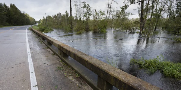 Agua Del Huracán Florence Subiendo Bajo Puente Cerca Fayetteville Carolina — Foto de Stock