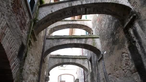 Medieval architecture of the town of san gemini — Stockvideo