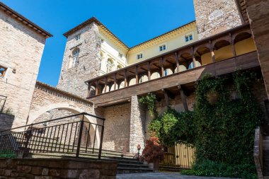 Heceleme, İtalya 27 Haziran 2020: Büyü kasabasının sokaklarında mimarlık