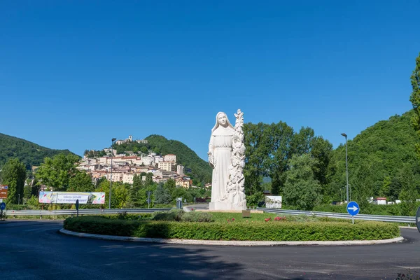 Cascia Itálie Červenec 2020 Rotunda Pomníkem Svaté Rity Vzadu Pozadí — Stock fotografie