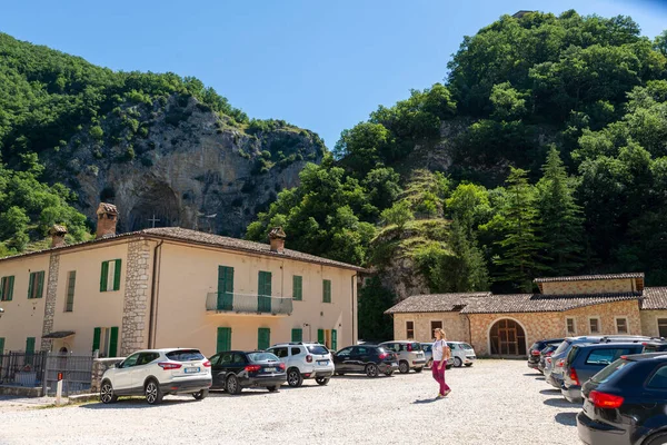 Rocca Porena Włochy Lipiec 2020 Parking Rocka Porena Pese Pochodzi — Zdjęcie stockowe