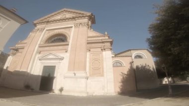 Amelia 'nın merkezinde Santa Fermina Katedrali