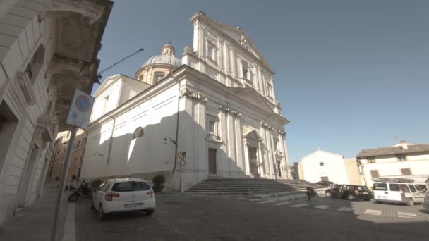 Église de san filippo neri dans le centre de spoleto — Video