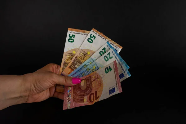 Donna Che Tiene Mano Banconote Euro — Foto Stock