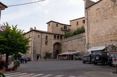 stroncone, İtalya 11 Eylül 2020: Stroncone kasabasındaki San Giovanni Meydanı