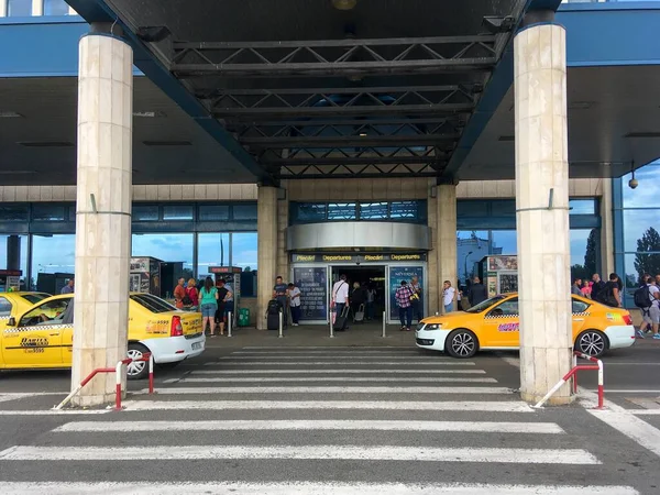 Otopeni Romanya 2018 Bükreş Henri Coanda Uluslararası Havaalanı Havaalanı Çıkışında — Stok fotoğraf