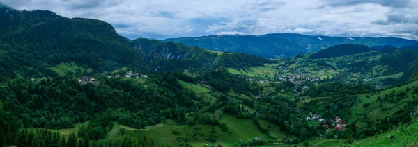 Podu Dambovitei Και Κοιλάδα Του Ποταμού Dambovita Στην Τρανσυλβανία Ρουμανία — Φωτογραφία Αρχείου