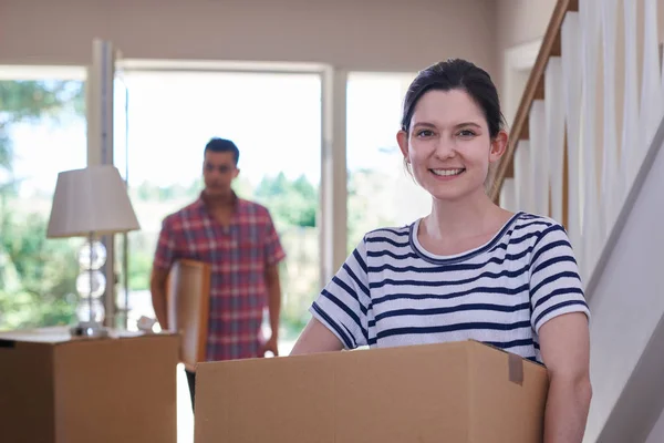 Portrait Couple Carrying Boxes New Home Moving Day — Stock Photo, Image
