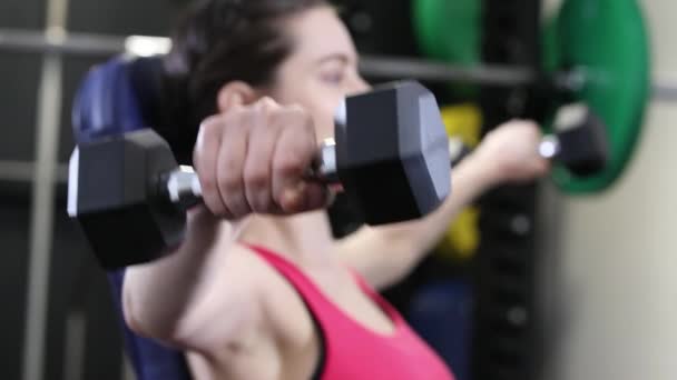 Slow Motion Sequence Woman Gym Exercising Weights — Stock Video