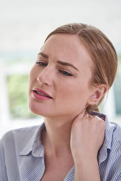 Close Up Shot Of Young Woman Suffering With Neckache — Stock Photo, Image