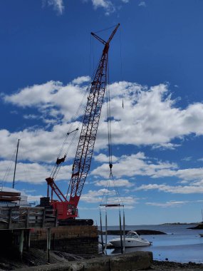 Limanda çalışan vinç