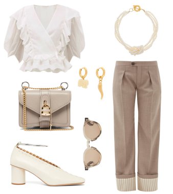 Şık kıyafetler. Beyaz arka planda moda kadın kıyafetleri, aksesuarlar, ayakkabılar ve çantalar kolajı.