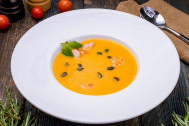 Balkabağı çorbası.