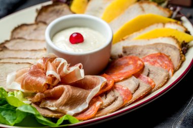 Farklı etlerin dilimlenmesi