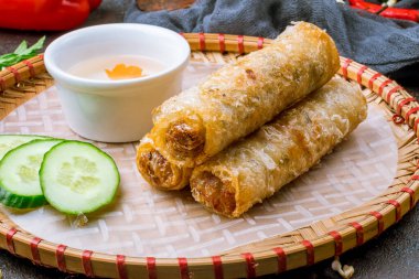 Kızarmış börek, Vietnam yemeği.