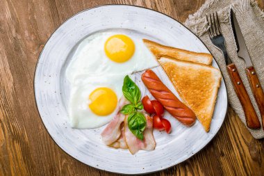 Tabakta İngiliz Kahvaltısı