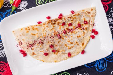 Kutub ve Garnet ile yakın plan plaka