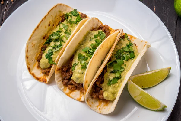 Tacos Mexicanos Con Carne Res Guacamole — Foto de Stock