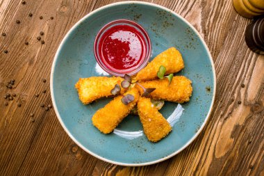 Kızarmış peynir çubukları yakın çekim görüntüsü