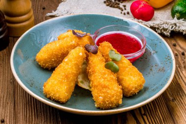 Kızarmış peynir çubukları yakın çekim görüntüsü