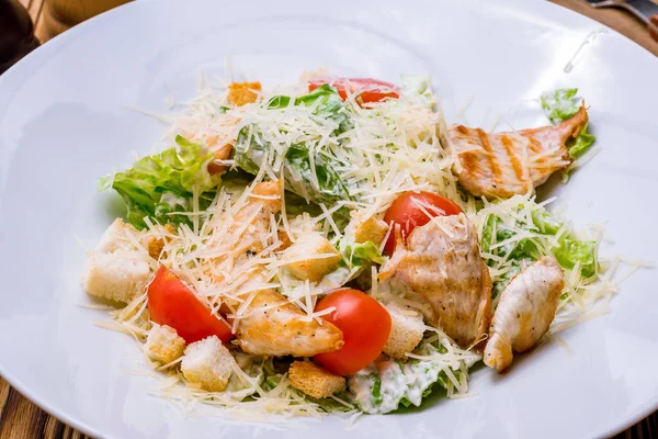 Cesare Insalata Con Pollo — Foto Stock