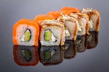 Philadelphia siyah üzerine aksın yansımasıyla