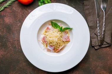 Pastırmalı spagetti.