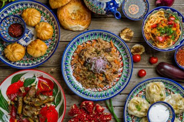 Özbek mutfağı lagman, pilav, manti yemekleri