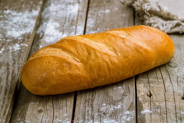 Белый Хлеб Деревянном Фоне — стоковое фото
