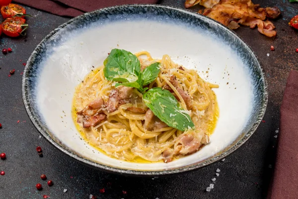 Spaghetti Alla Carbonara Con Pancetta — Foto Stock