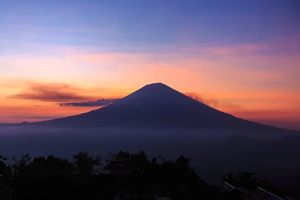 Cordillera al amanecer. — Foto de Stock