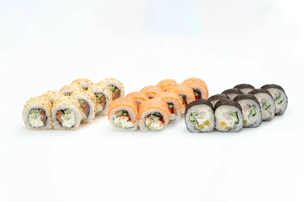 Ensembles Différents Rôles Sushi Sur Fond Blanc — Photo
