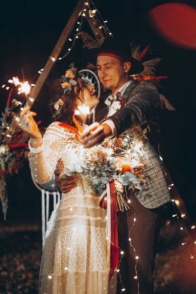 2019 Vinnitsa Ukrajna Elegáns Esküvői Pár Menyasszonyok Egy Esküvői Fotózáson — Stock Fotó
