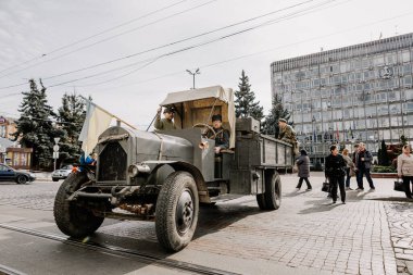 13.10.2019 Vinnitsa, Ukrayna: Almanya, Ukrayna ve Rusya 'dan askeri kulüplerin yer aldığı İkinci Dünya Savaşı askeri muharebelerinin yeniden inşasına sahne