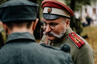 13.10.2019 Vinnitsa, Ukrayna: Almanya, Ukrayna ve Rusya 'dan askeri kulüplerin yer aldığı İkinci Dünya Savaşı askeri muharebelerinin yeniden inşasına sahne