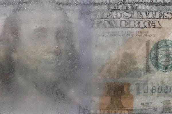 Новий Законопроект 100 Доларів Заморожений Під Шаром Льоду Концепція Глобальної — стокове фото