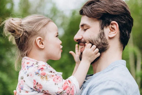 Happy Couple Father His Young Daughter Having Fun Park Walk — Stock Photo, Image