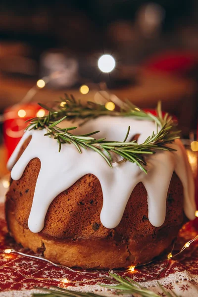 Estola Natal Torta Férias Decorada Com Alecrim Decoração Natal Mesa — Fotografia de Stock