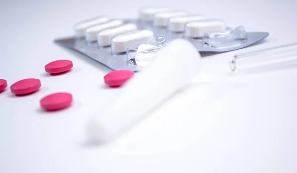 Paket ilacındaki haplar