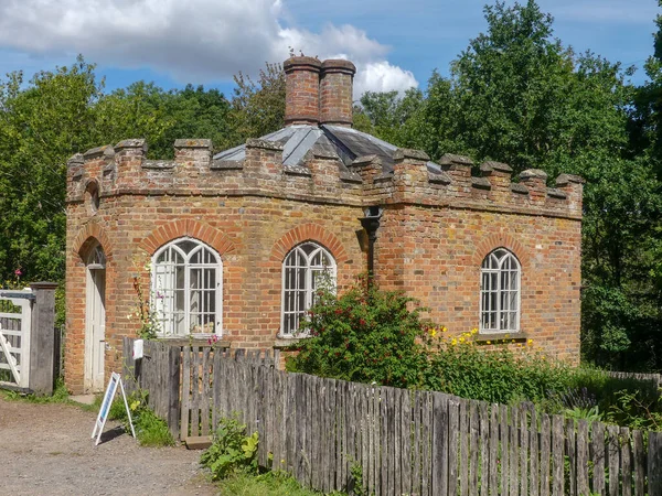 位于Chiltern Open Air Museum的维多利亚式收费大楼 始建于1826年 是为伦敦至牛津公路上的高怀科姆的托尔斯收藏家建造的 — 图库照片