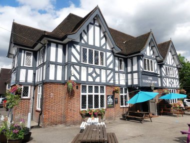 Tudor Arms Halk Evi, Bushey Mill Lane, Watford, Hertfordshire, İngiltere