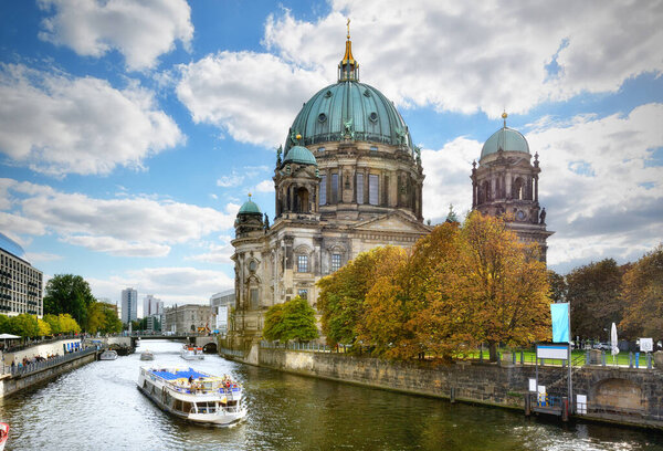 Berlin Cathedral (Berliner Dom) and Spree River, Berlin, Germany, Europe.