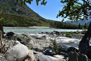 Katun ve Iny nehrinin etkisi